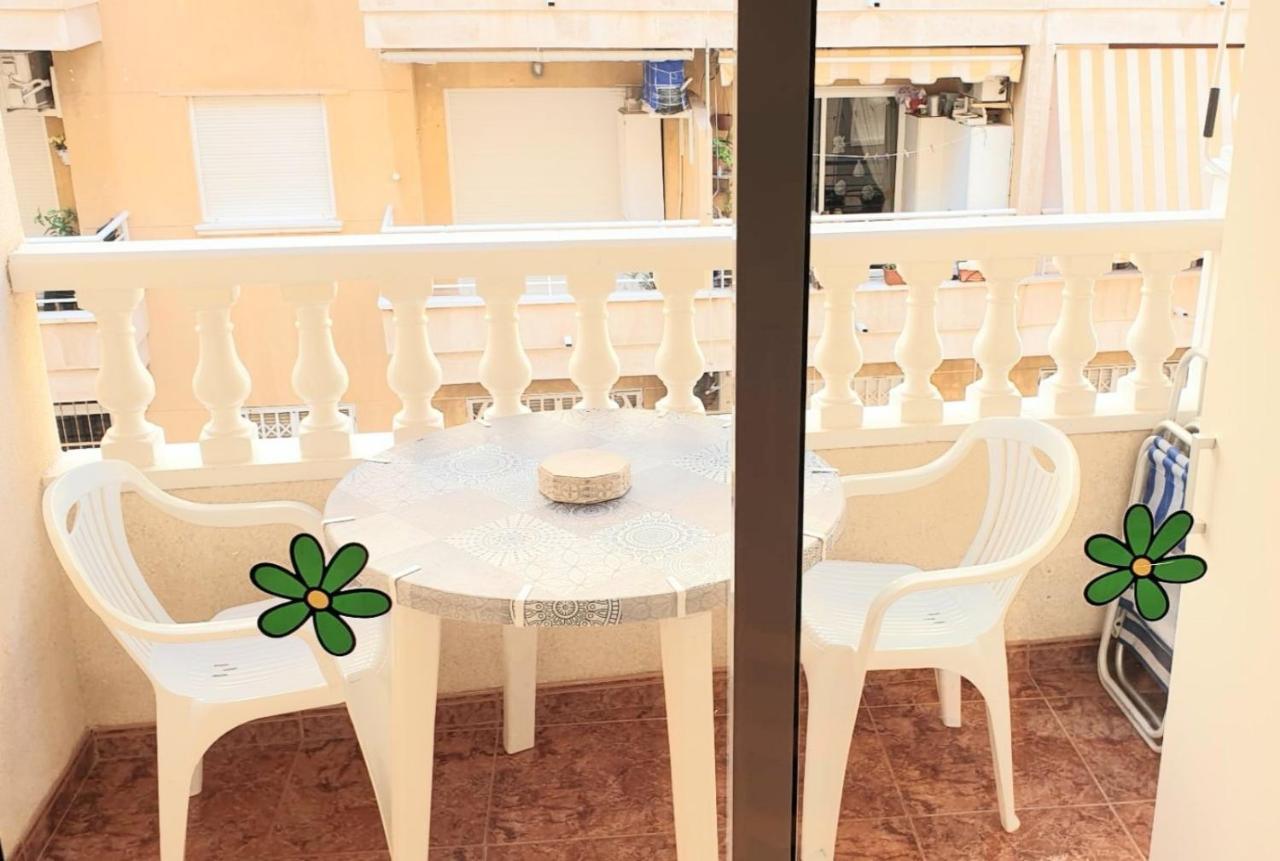 Apartamento Los Gases Torrevieja Zewnętrze zdjęcie